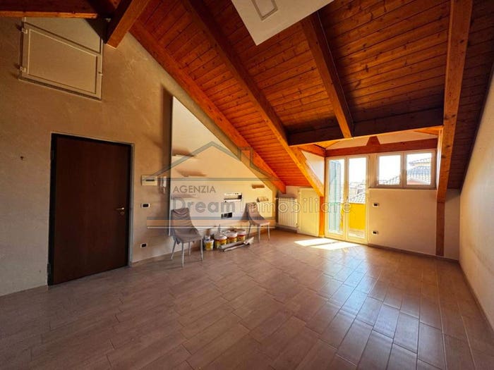 Casa trilocale in vendita in Via Gian Domenico Romagnosi, Giardini Oasi Sacro Cuore, Giugliano in Campania