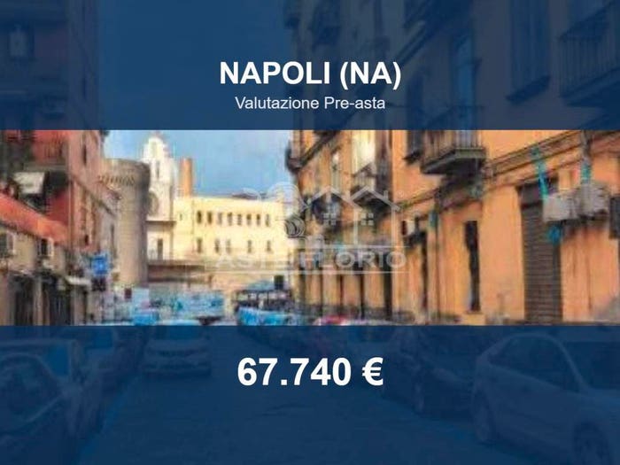 Appartamento quadrilocale in vendita in Via Carriera Grande, Centro, Napoli