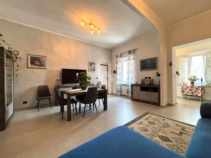 Appartamento con 5 locali in vendita in Via roma, Centro, Airasca