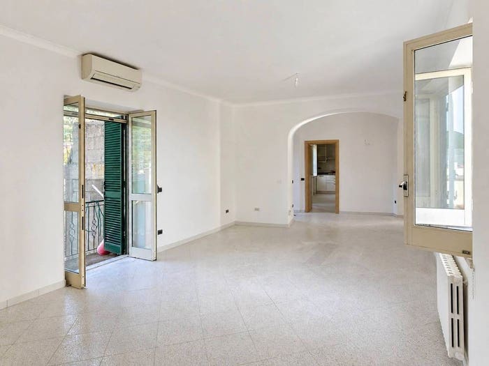 Appartamento quadrilocale in vendita in Via Massa Turro, Centro, Massa Lubrense