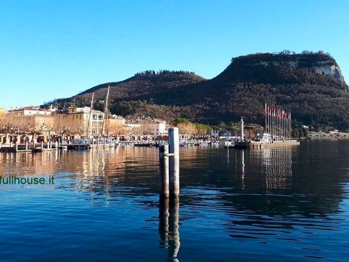 Appartamento trilocale in vendita in Via C Colombo, Garda