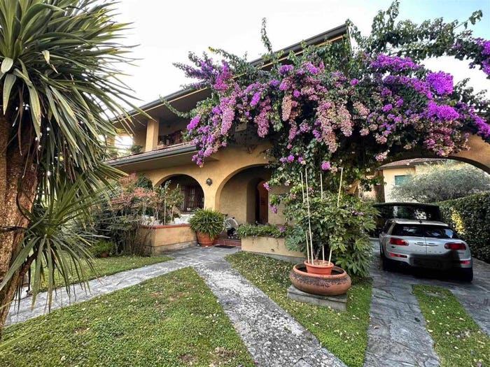 Casa con 6 locali in vendita in Via Ludovico Ariosto, Vittoria Apuana, Forte dei Marmi