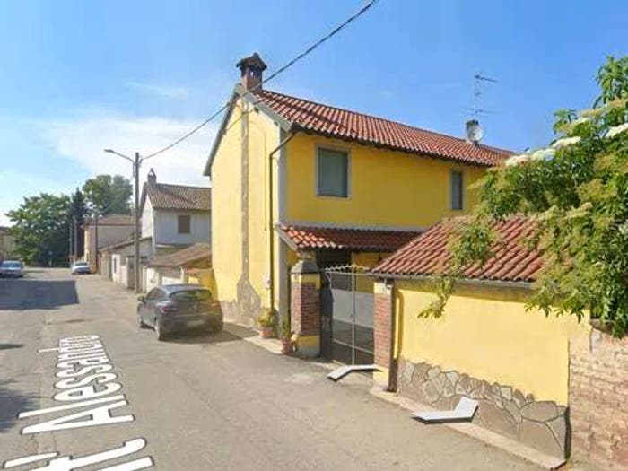 Casa con 6 locali in vendita in Via Sant'Alessandro, Centro, Zeme