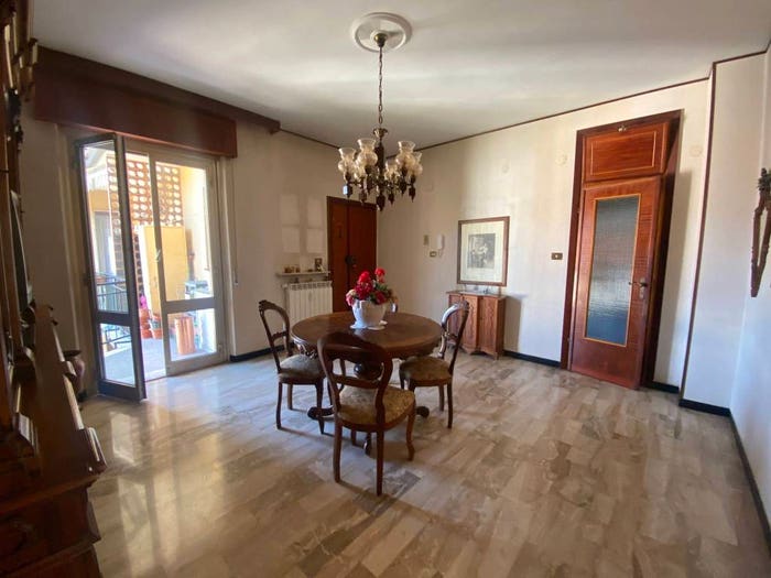 Appartamento con 5 locali in vendita in Corso Cesare Battisti, Centro, Ronco Scrivia