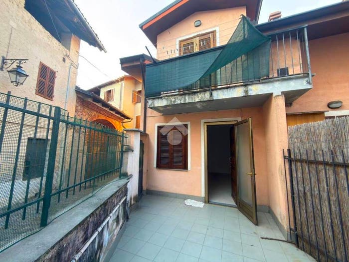 Appartamento bilocale in vendita in Vicolo breccia, Centro, Giaveno