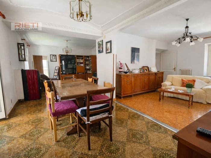 Appartamento con 5 locali in vendita in Via Garibaldi, Centro, Cittaducale