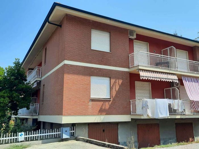 Appartamento quadrilocale in vendita in strada Rorine, Borgo Piave Corso Europa Zona Ferrero, Alba