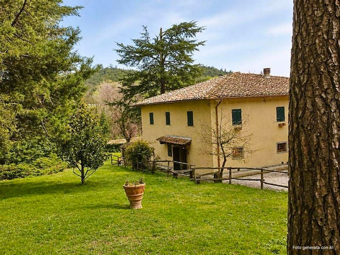 Casa con 6 locali in vendita in Centro, Vicchio