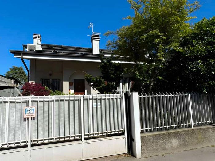 Appartamento quadrilocale in vendita in Via Cesare Lombroso, Cassina Amata, Paderno Dugnano