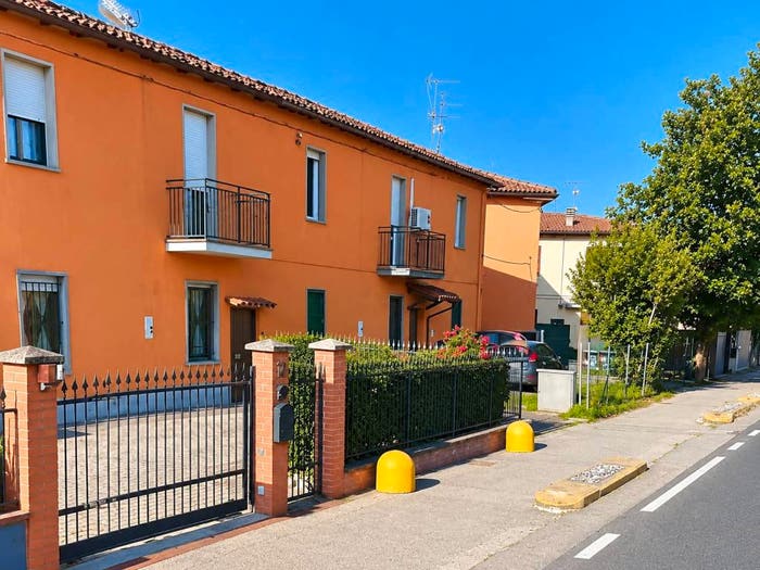 Appartamento trilocale in vendita in Via Persicetana, Aeroporto, Bologna