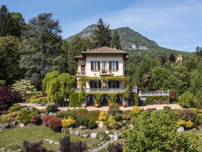 Casa con 6 locali in vendita in Cassano Valcuvia