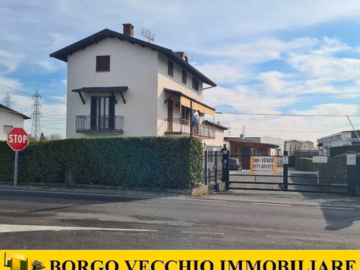 Casa con 6 locali in vendita in Via Crocetta, San Rocco Castagnaretta, Cuneo
