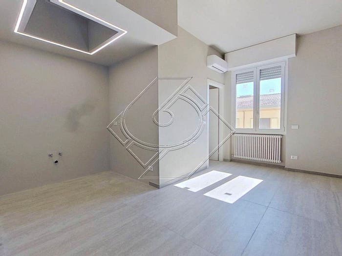 Appartamento con 5 locali in vendita in Via delle Cento Stelle, Campo di Marte, Firenze