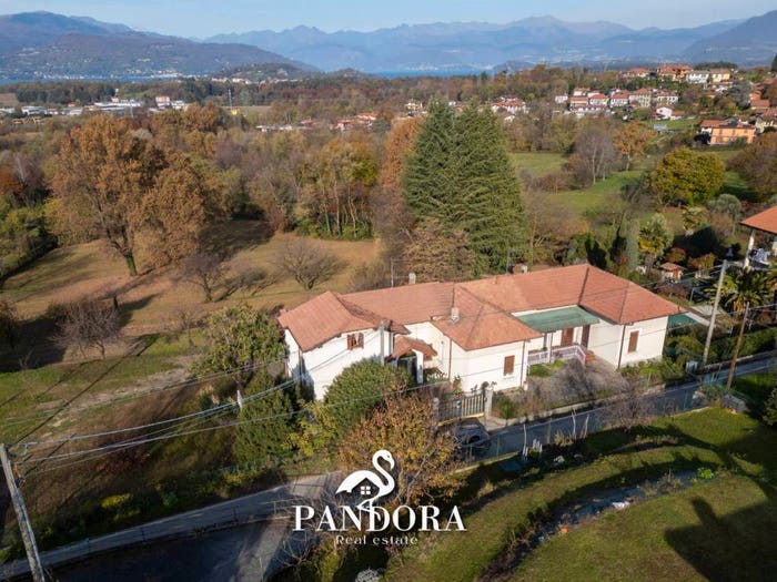 Casa con 5 locali in vendita in via matteotti, Cadrezzate con Osmate