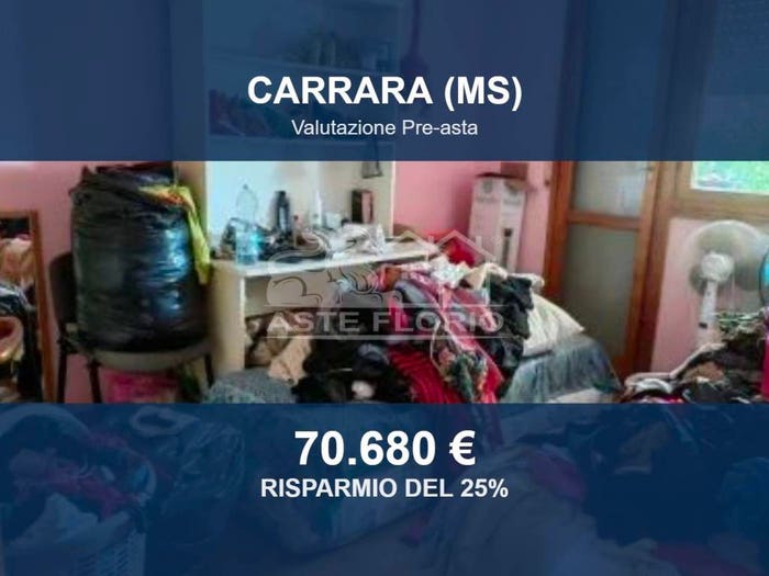 Appartamento con 6 locali in vendita in Via Villafranca, Avenza, Carrara