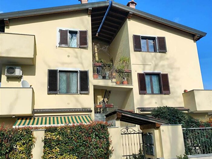 Appartamento trilocale in vendita in via Rossini, San Bernardo Olmo, Lodi