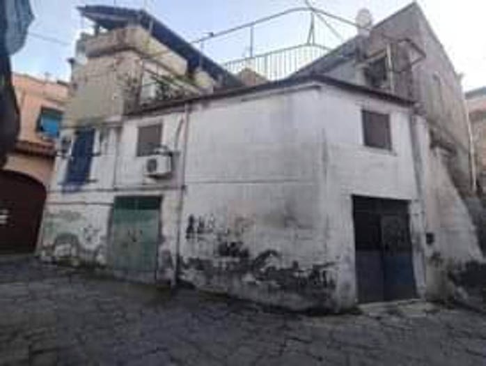 Casa con 6 locali in vendita in Via Casa Criscio, Centro, Marano di Napoli