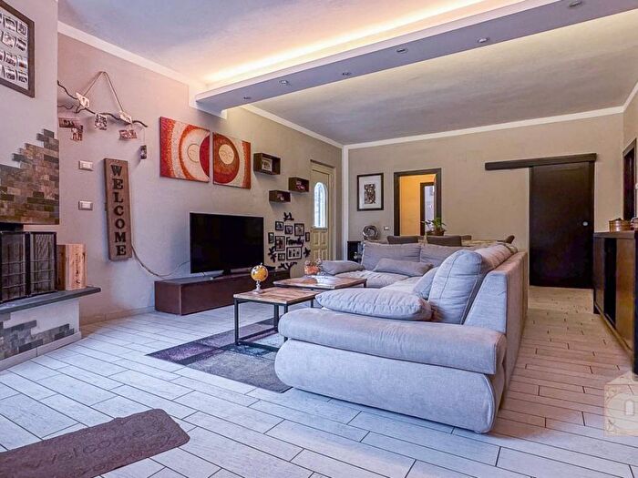 Appartamento con 5 locali in vendita in Via dei Platani, Terminetto Migliarina, Viareggio