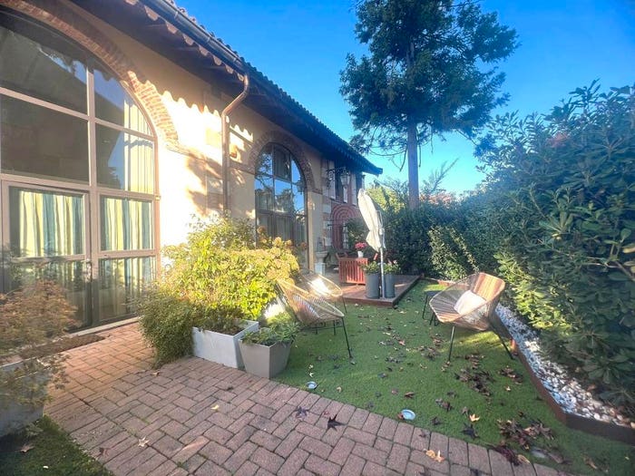 Casa quadrilocale in vendita in Via Cristoforo Colombo, Abbiategrasso