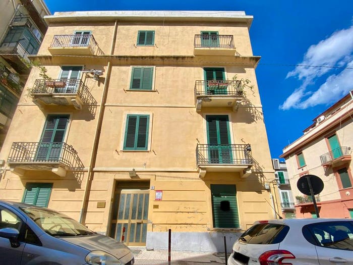 Appartamento quadrilocale in vendita in Via del Bufalo, Centro Storico, Messina
