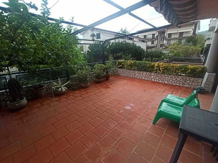Appartamento quadrilocale in vendita in Via Jacopo Comin, Puccianiello, Caserta
