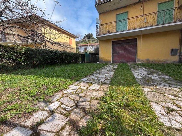 Appartamento quadrilocale in vendita in Via Bartolomeo Bocchini, Bolsena