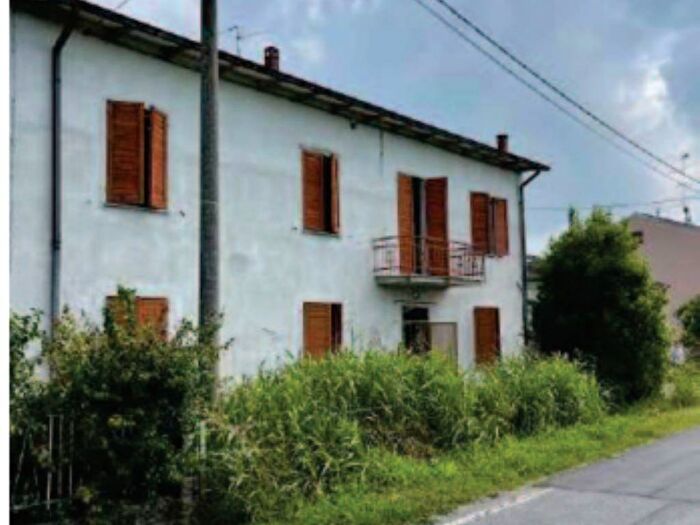 Appartamento con 6 locali in vendita in Strada Sacchetta, Finella, Pegognaga