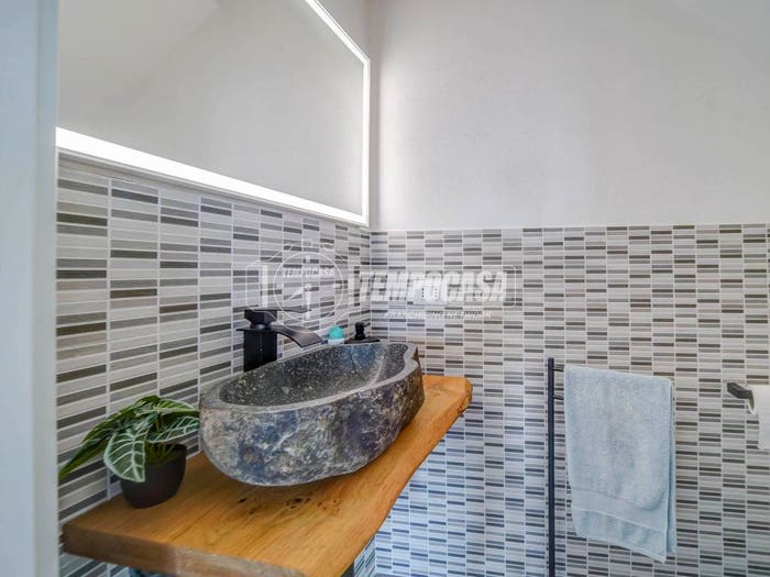 Appartamento trilocale in vendita in Via Tintoretto, Centro, Borgo Ticino