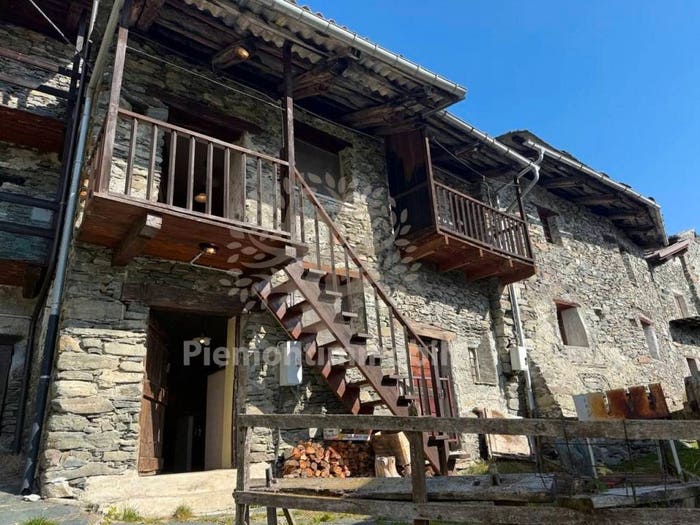 Casa trilocale in vendita in borgata ciampanesio, Sampeyre