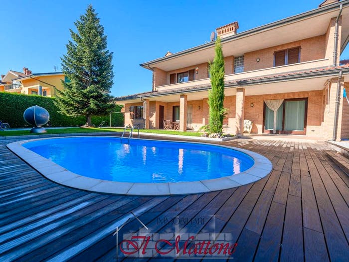 Casa con 6 locali in vendita in Via Donatori di Sangue, Villafalletto