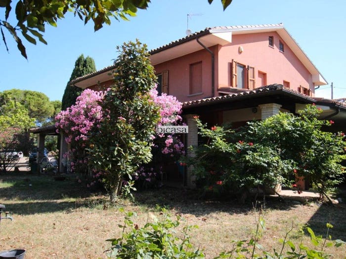 Casa con 6 locali in vendita in roncosambaccio, Centro Storico, Fano