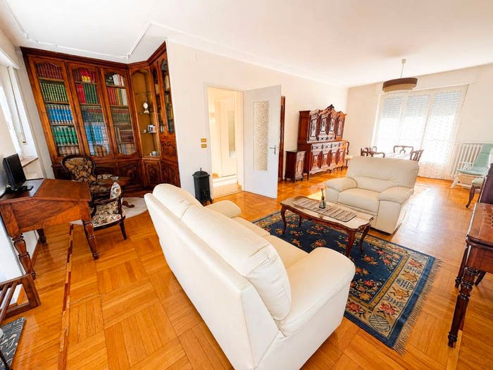 Casa con 6 locali in vendita in Viale della Rimembranza, Centro, Torre Pellice