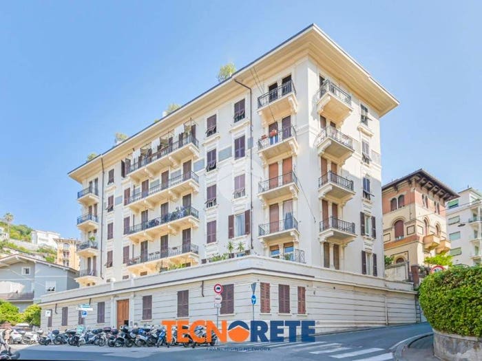 Appartamento quadrilocale in vendita in VIA XX SETTEMBRE, Centro Storico, La Spezia