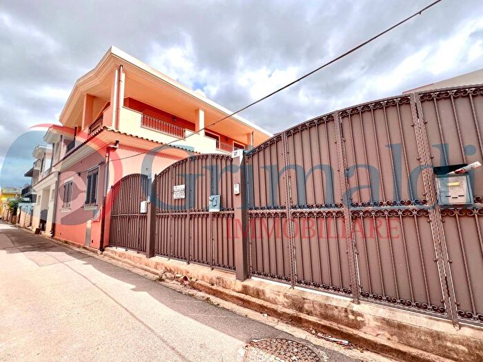 Appartamento trilocale in vendita in Via Bachelet SNC, Centro, Maracalagonis