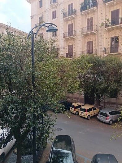 Appartamento quadrilocale in vendita in Via Sammartino, Politeama Ruggiero Settimo, Palermo