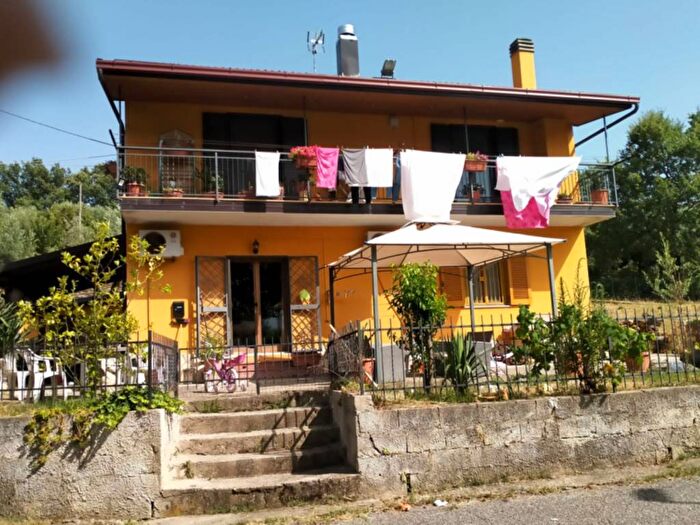 Appartamento quadrilocale in vendita in Contrada Treti, Carolei
