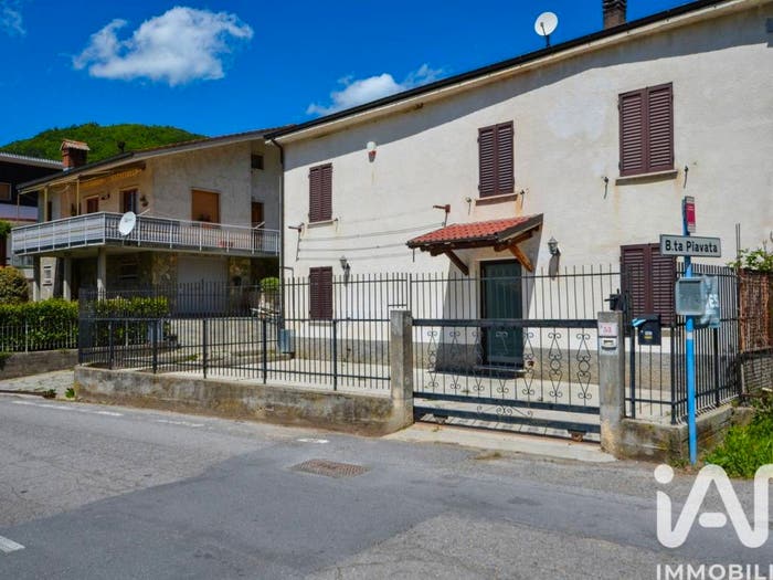 Casa con 6 locali in vendita in Località  Piavata, Piano, Murialdo
