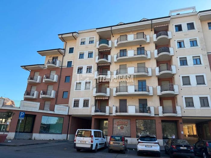 Appartamento bilocale in vendita in Strada Carignano, Mercato Santa Maria, Moncalieri