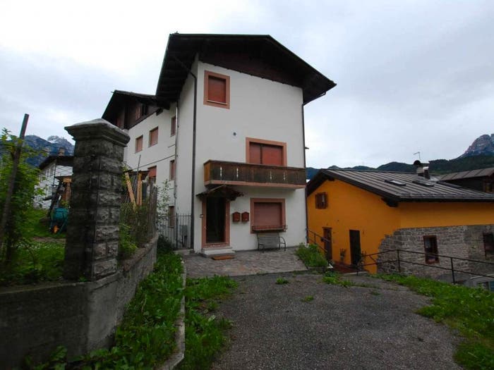 Appartamento quadrilocale in vendita in Via Dante Alighieri, Lozzo di Cadore