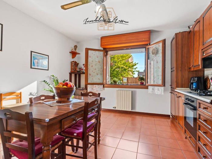 Appartamento con 5 locali in vendita in Via Giuseppe di Vittorio, Centro, Santo Stefano di Magra