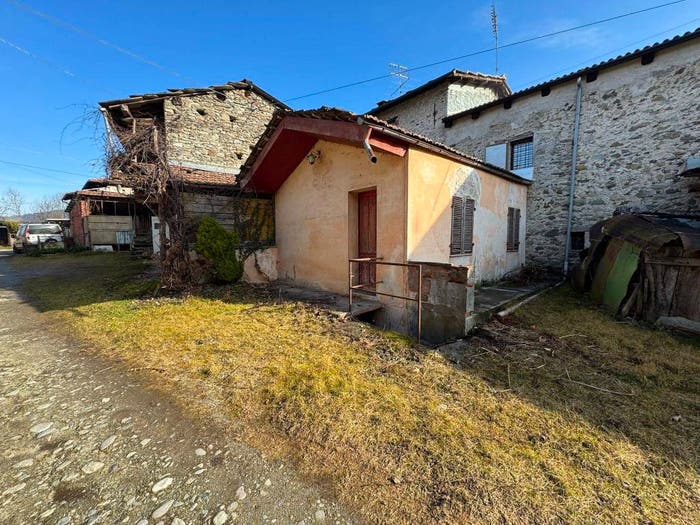 Casa bilocale in vendita in Via Allemagna, Centro, Paesana