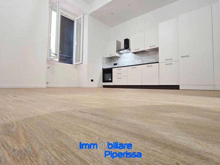 Appartamento monolocale in vendita in Corso Andrea Podestà, Carignano, Genova
