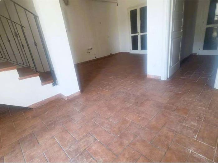 Casa con 6 locali in vendita in VIA GALEAZZA, Medolla