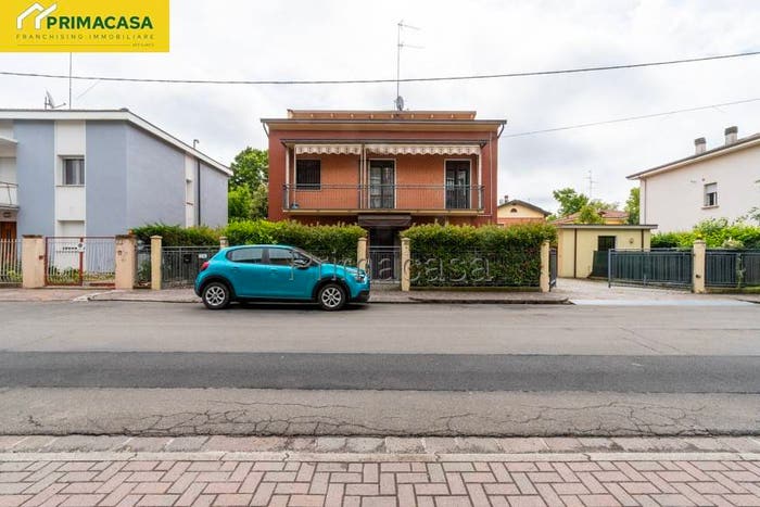 Casa con 5 locali in vendita in Via Giovanni e Sebastiano Caboto, Stadio Acquedotto, Carpi