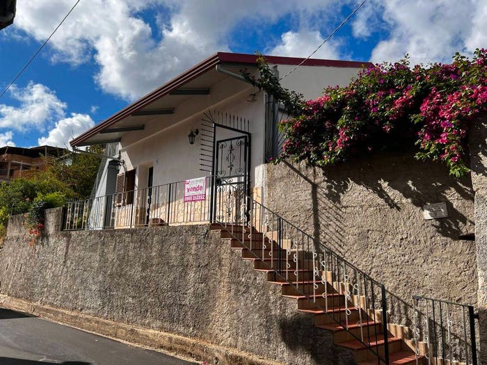 Casa trilocale in vendita in Via Baraccamento, Calanna