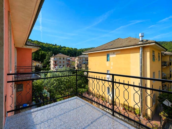 Appartamento con 5 locali in vendita in Via San Pietro, Centro, Masone