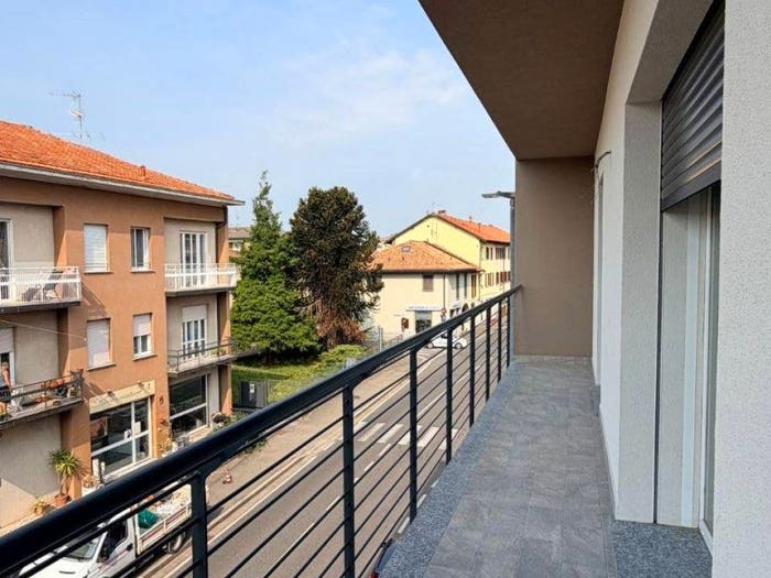 Appartamento trilocale in vendita in Viale Italia, Vighizzolo Cascina Varenna, Cantù