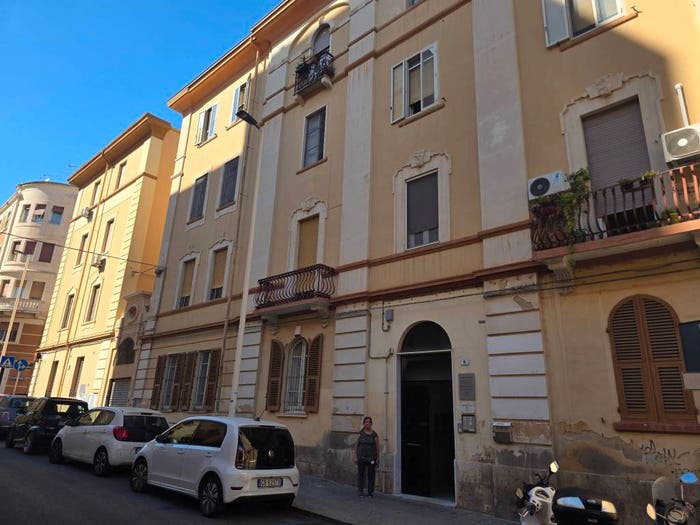 Appartamento con 5 locali in vendita in Via Giosuè Carducci, San Benedetto, Cagliari