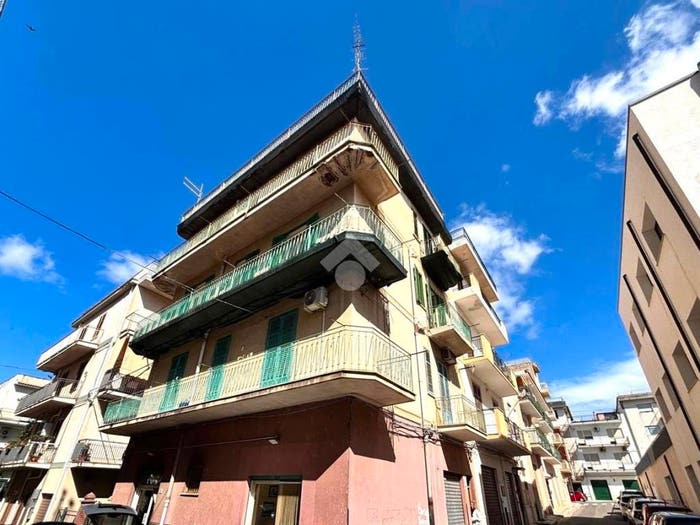 Appartamento quadrilocale in vendita in Via Giordano Bruno, Centro, Bagheria