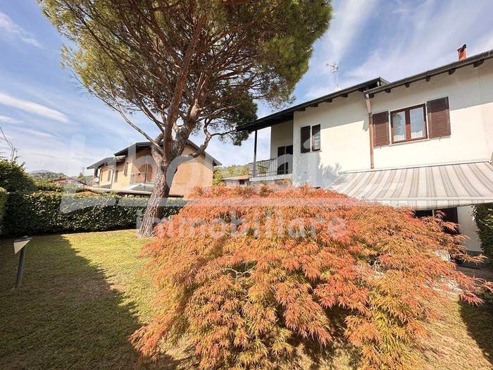 Casa con 5 locali in vendita in via pascoli, Cocquio, CocquioTrevisago